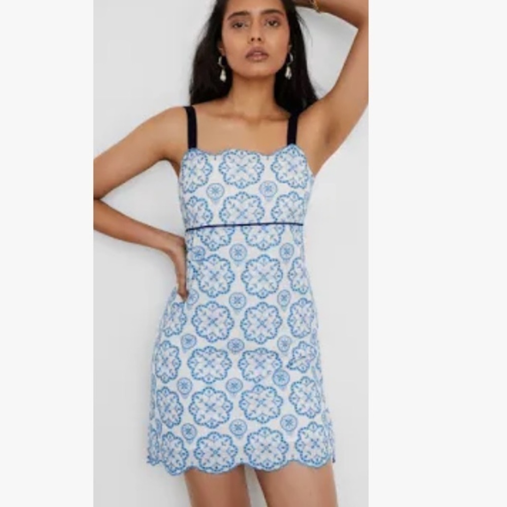 NWT Cartolina Nantucket The Lizzie Embroidered Eyelet Dress
Blue White Size XL